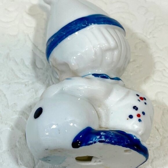 VTG Ceramic Child Dressed as Circus Clown w/Ball Figurine Collectible 3.5" Tall - Picture 6 of 11